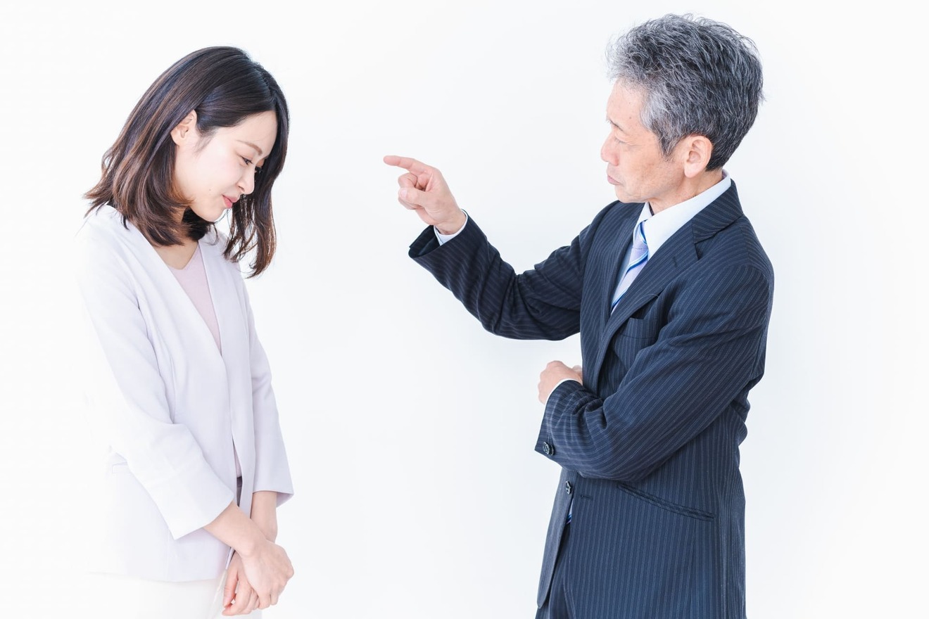 上司ガチャで爆死したらどうなる?上司の当たりハズレを徹底解説 | キャリアルーク