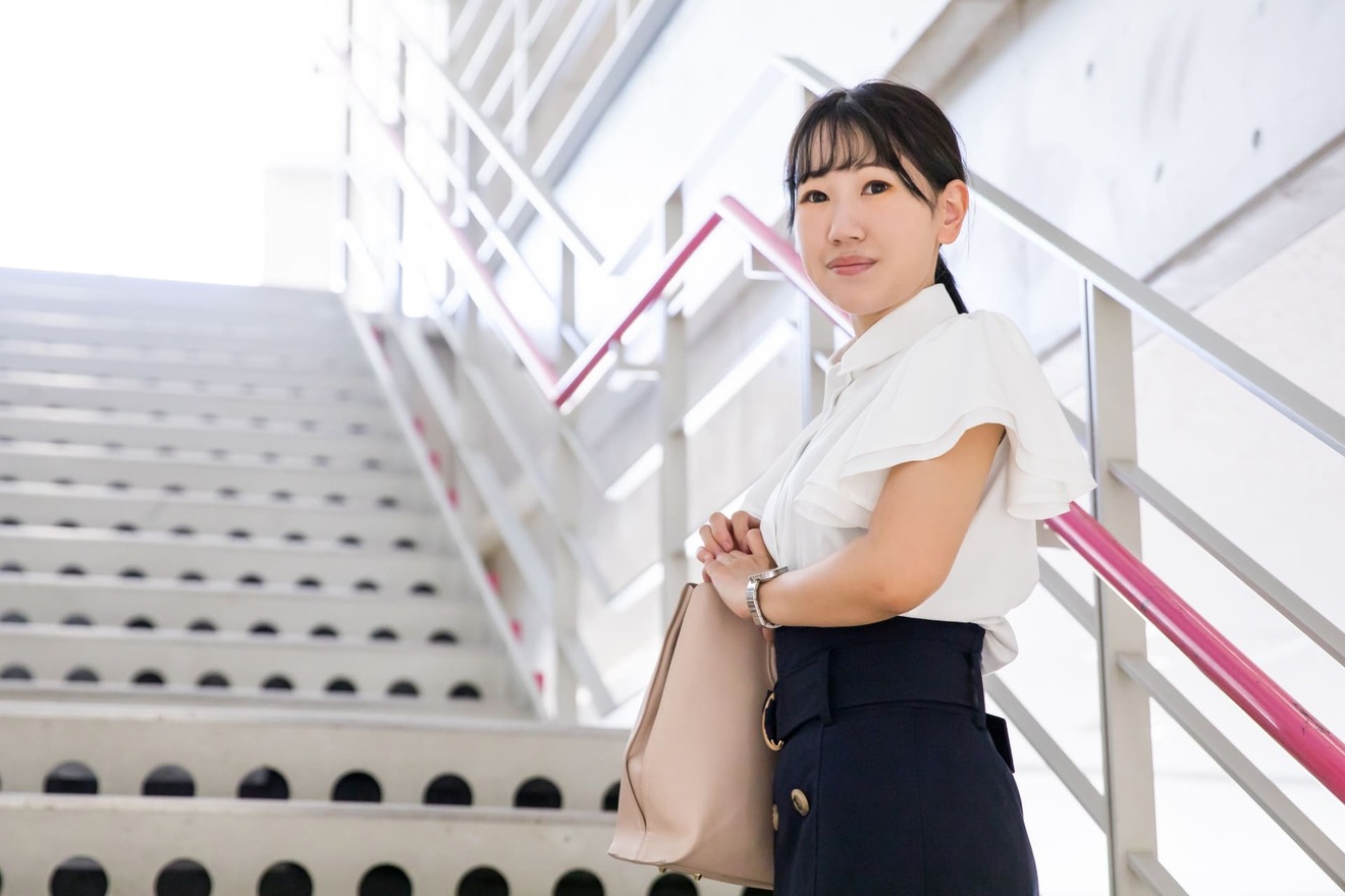 定時で帰るのは何が悪い?批判される理由と気まずいときの対処法 | キャリアルーク