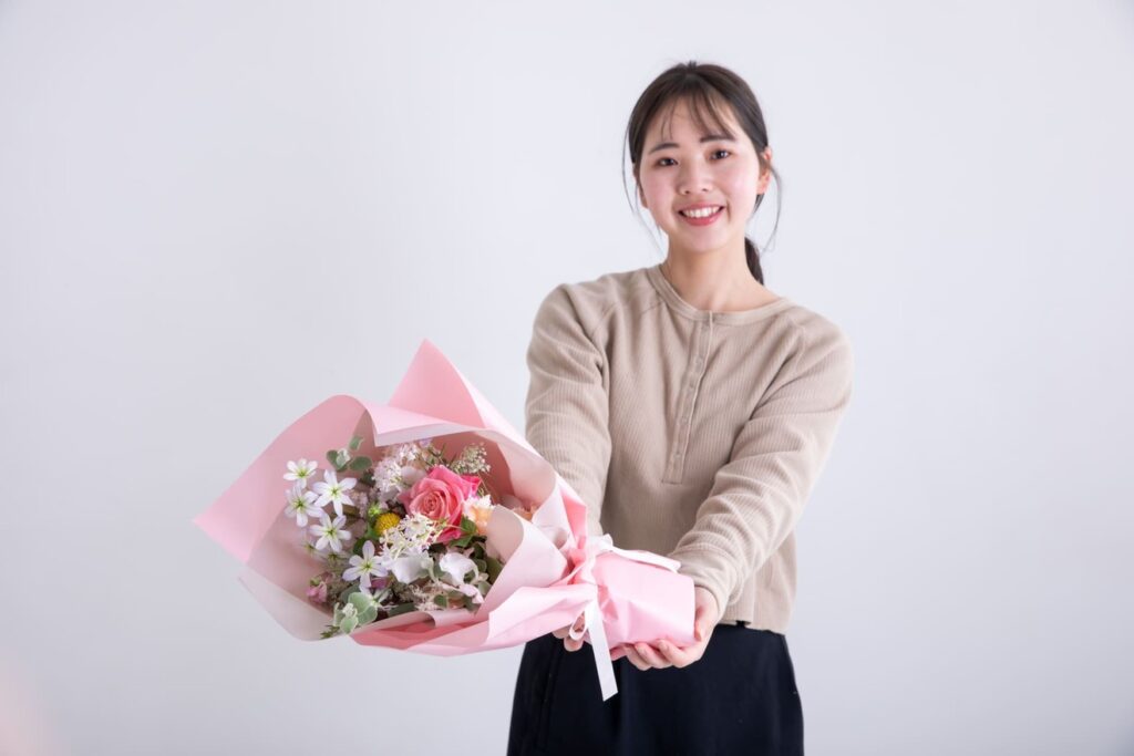 退職する人に花束を渡す際の注意点