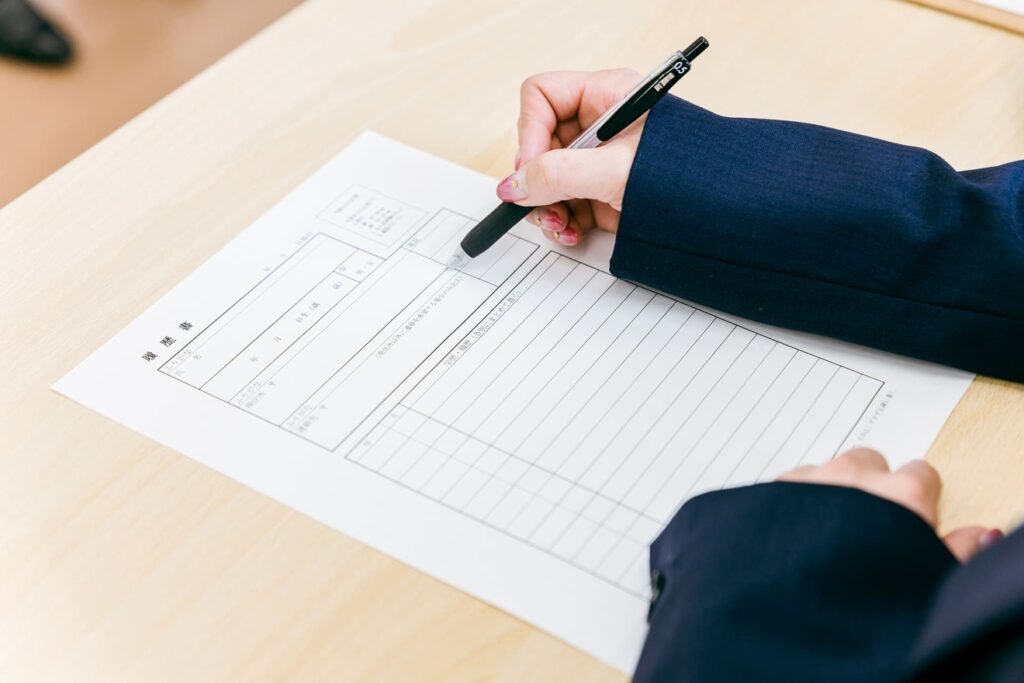 履歴書の誤字を気づかないフリする理由